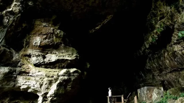 Cuevas de Mantetzulel y Nacimiento de Tambaque