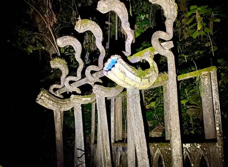 Caminando por un sueño surrealista 2D