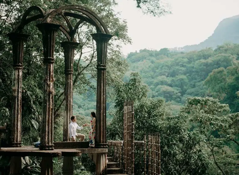 Entrega tu anillo de compromiso en el Jardín Escultórico Edward James